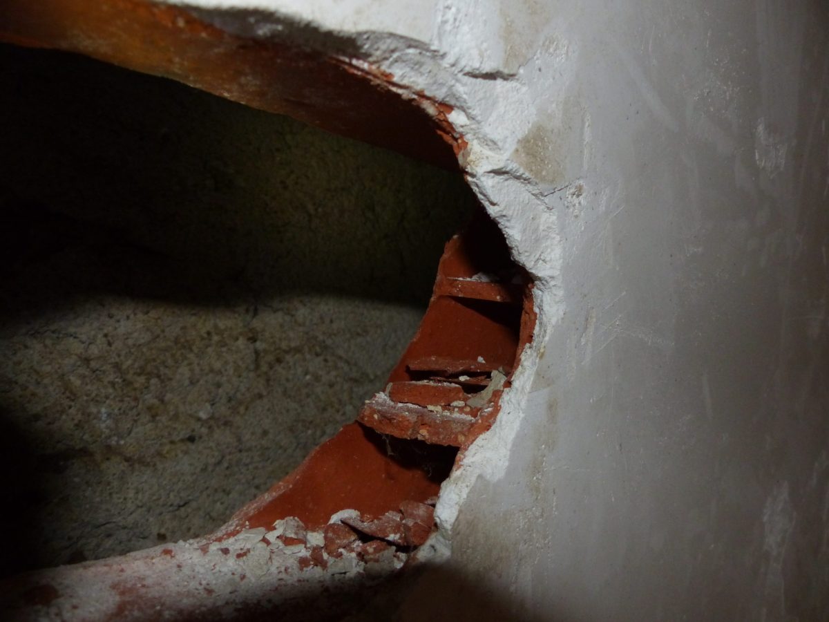 Comment boucher un trou dans le sol ?