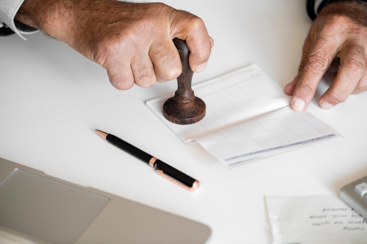 Comment fonctionne un courtier en assurance ?